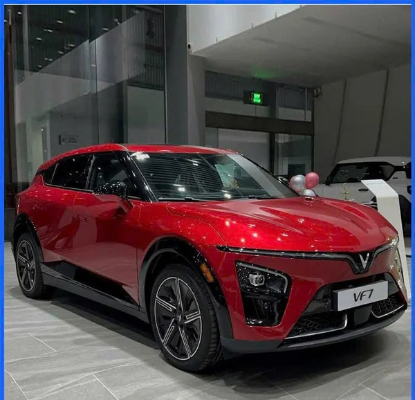 VinFast VF7